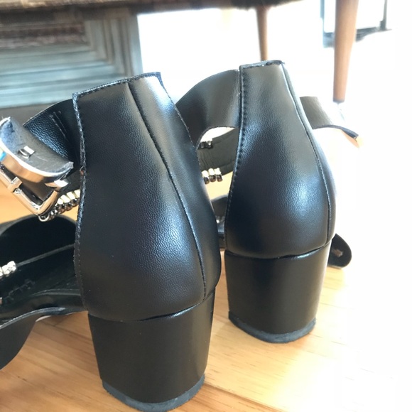 Ankle Strap Block Heels Almond Toe with Buckles - Picture 5 of 7